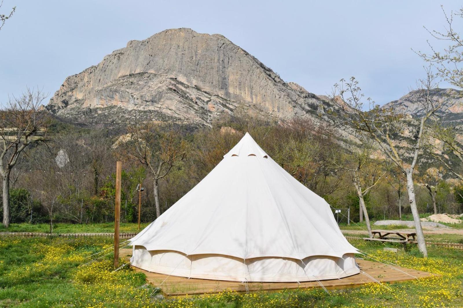 Camping Oliana Exterior foto